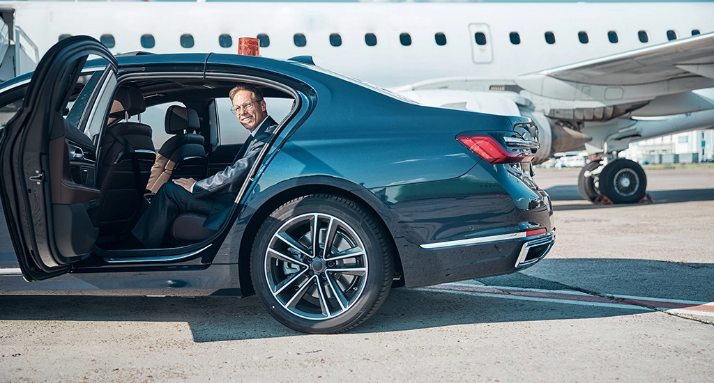 Luxury Airport Transfers & Professional Chauffeur Services